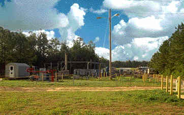 In situ bioremediation with horizontal wells results in compact operations at the surface.